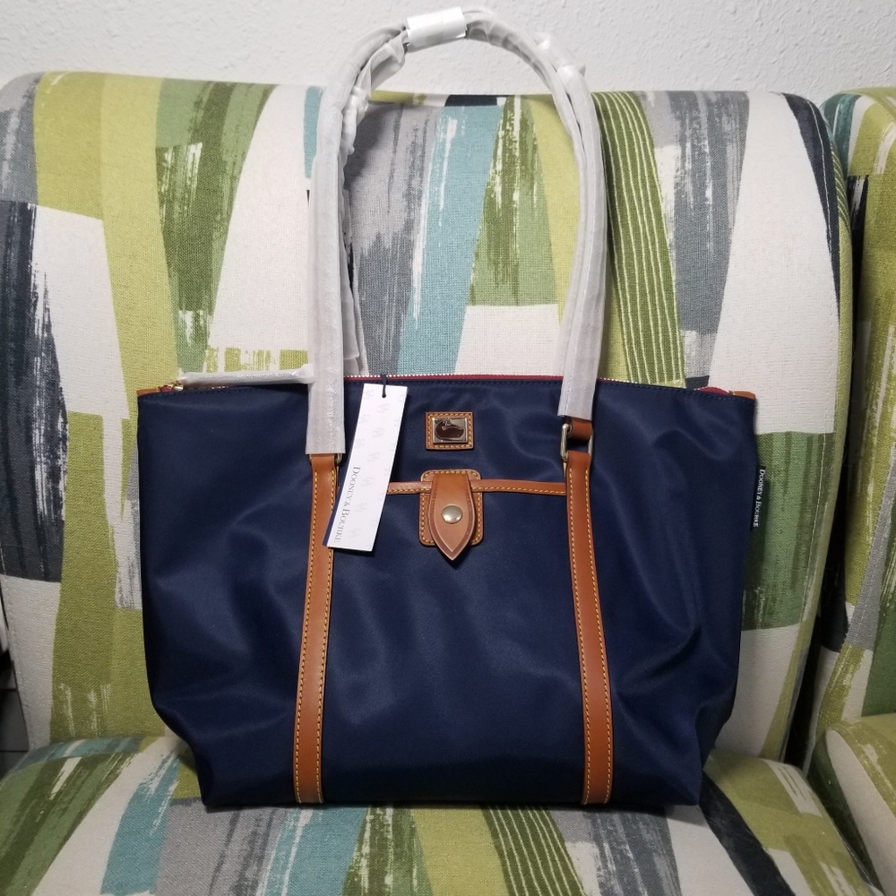 Dooney & Bourke Wayfarer Zip Tote Shoulder Bag Weekender In Navy With Brown Trim